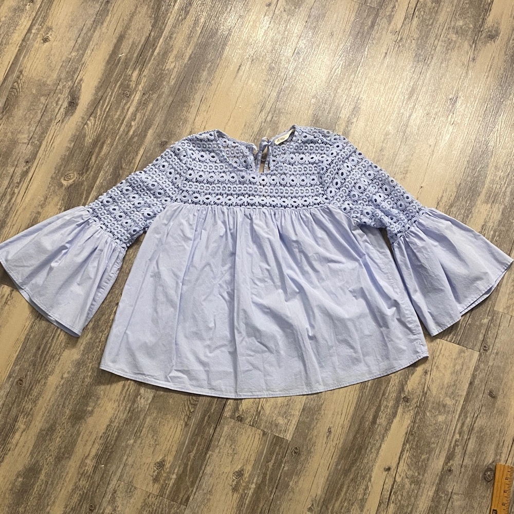La Ven Cotton Top Bell Sleeve Crocket Detail Blue Size Medium